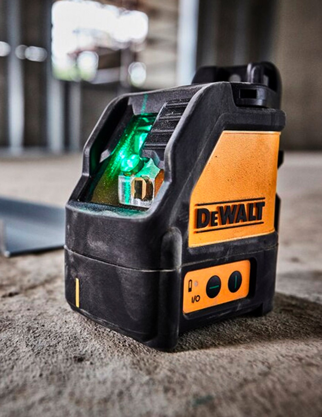 Cross Line Green Laser DEWALT